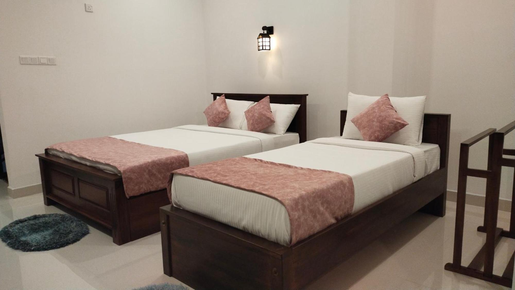Ever Breeze Ella Hotel Chambre photo