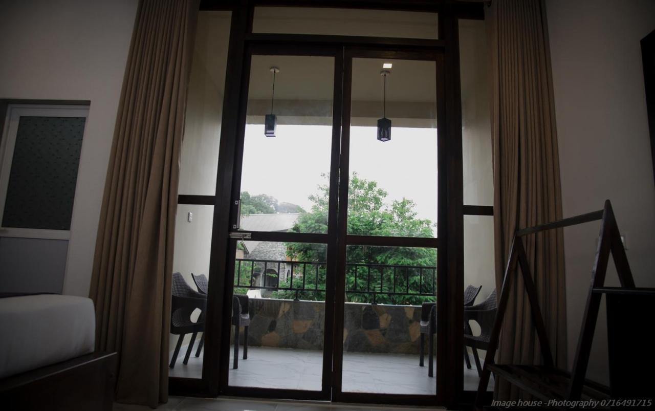 Ever Breeze Ella Hotel Chambre photo