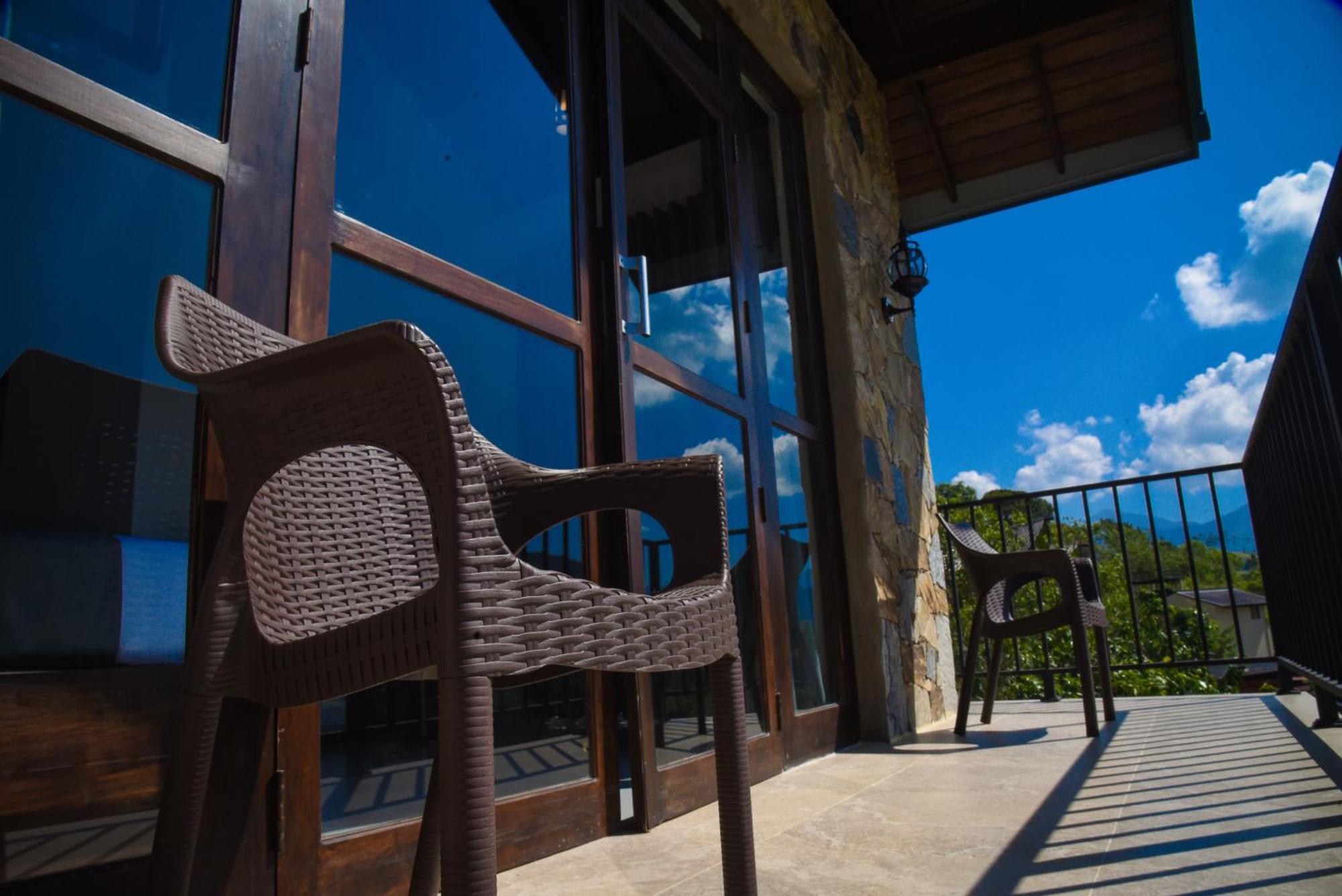 Ever Breeze Ella Hotel Extérieur photo
