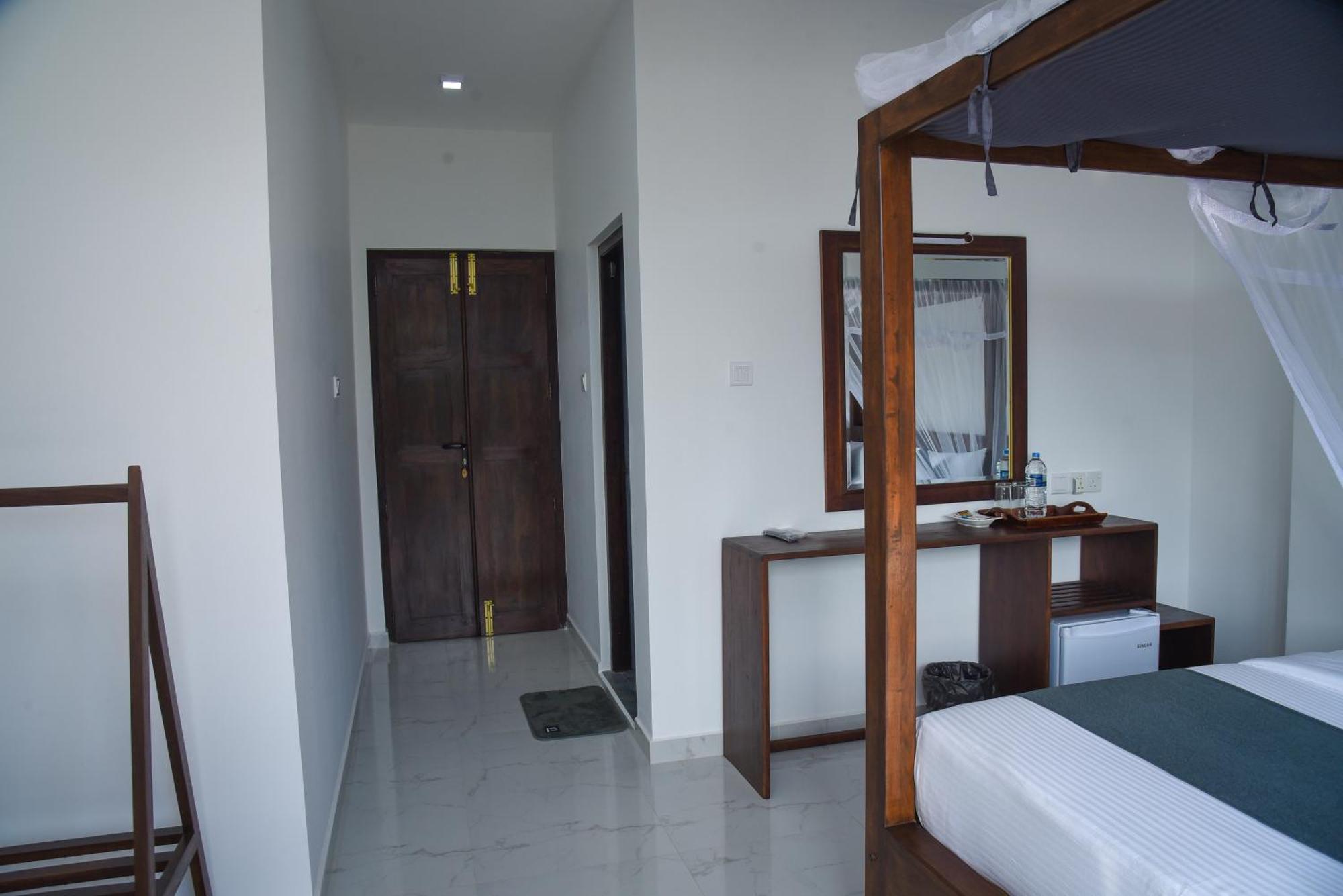 Ever Breeze Ella Hotel Extérieur photo