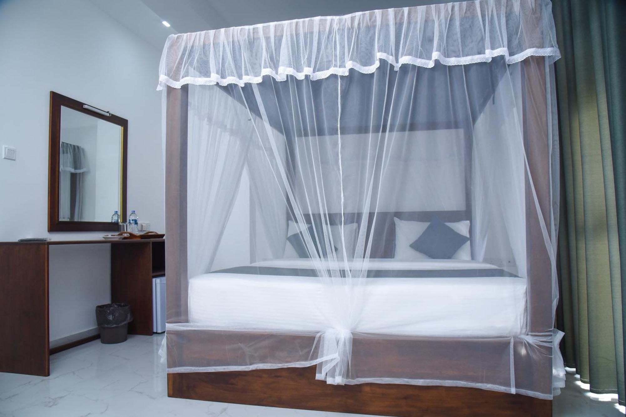 Ever Breeze Ella Hotel Extérieur photo