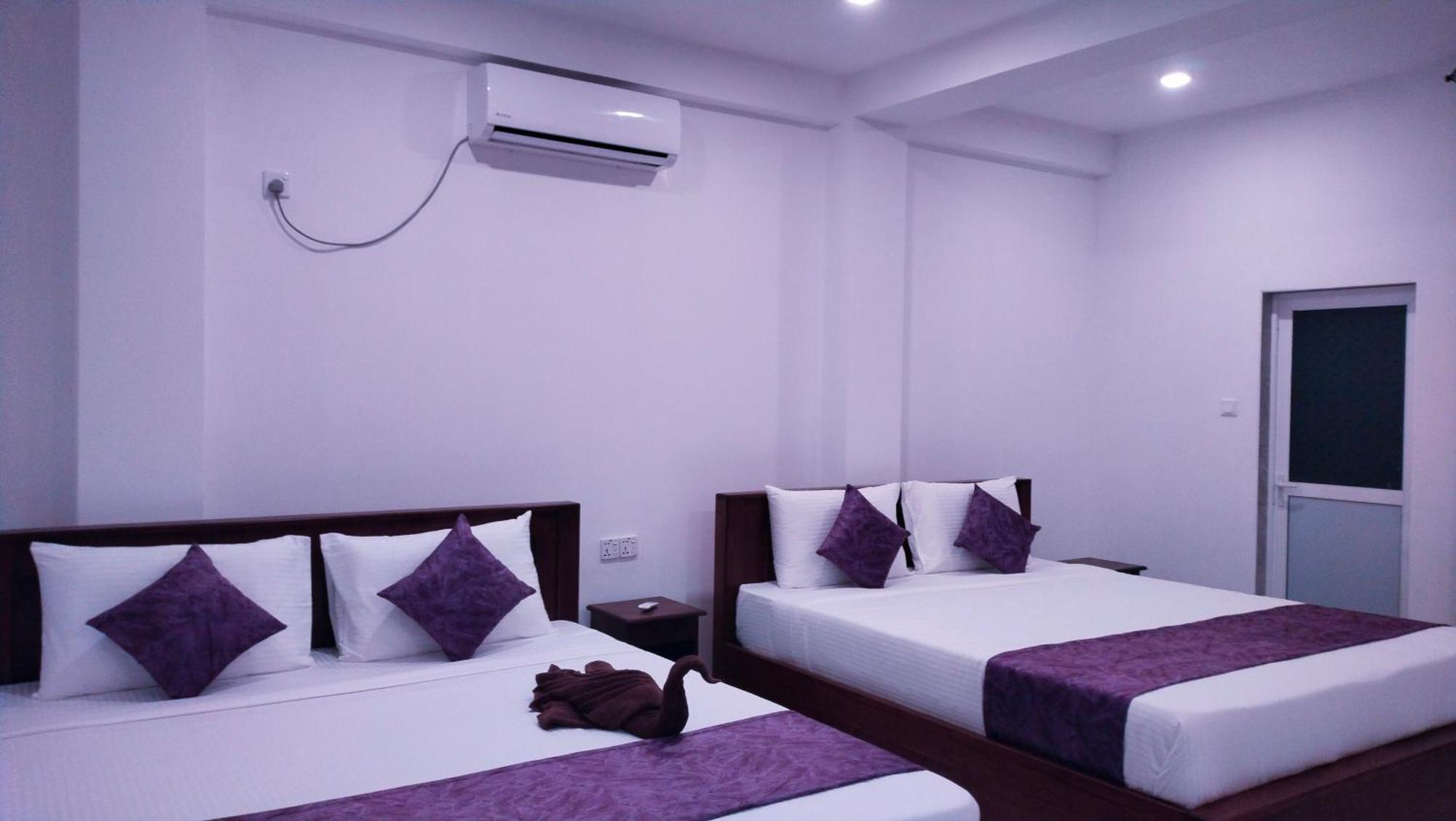 Ever Breeze Ella Hotel Extérieur photo